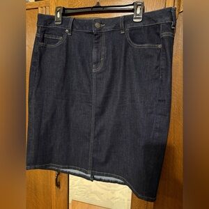 Stretch Denim Skirt in Dark Blue NWOT, 14W